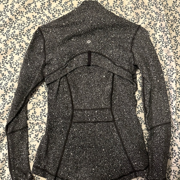 Define jacket - Picture 3 of 3